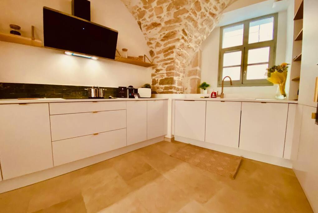 فيلا Terra Nostra - Townhouse - Swimming Pool نيم المظهر الخارجي الصورة